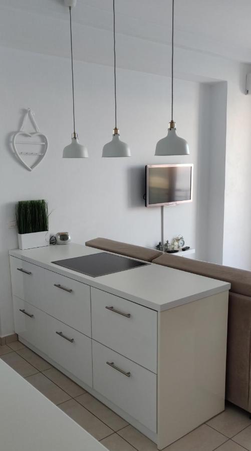 Seaside View Apartment Саранда Экстерьер фото